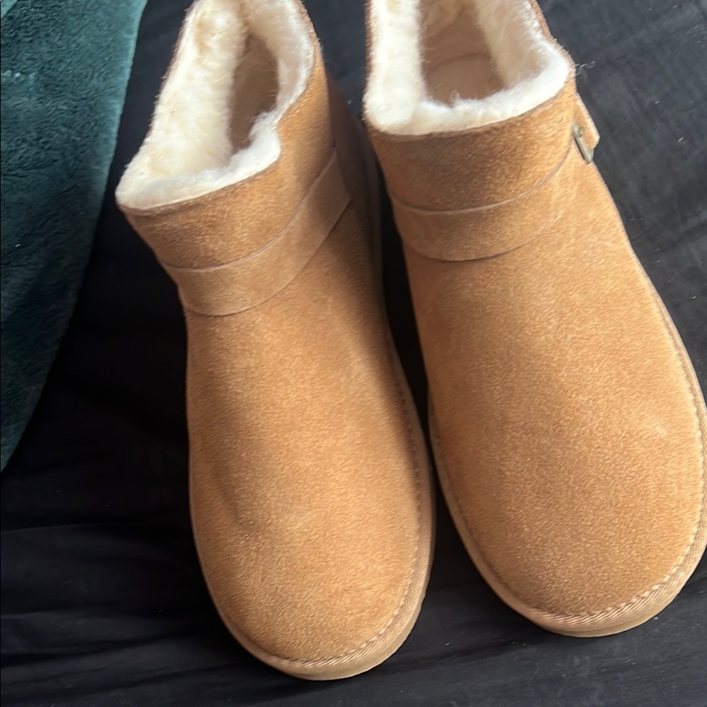 Women’s bearpaw ankle boots